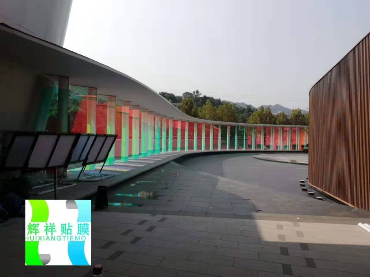 重庆辉祥彬节能科技有限公司,太阳隔热膜,安全防爆膜,辉祥贴膜,重庆辉祥贴膜.玻璃贴膜. 建筑膜 .隔热膜.贴膜.龙膜建筑膜.冰晖建筑膜.KDX建筑膜.